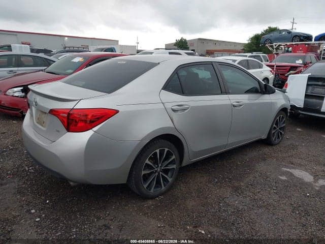 2017 TOYOTA COROLLA SE 4