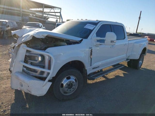 2025 FORD F-350 LARIAT 2