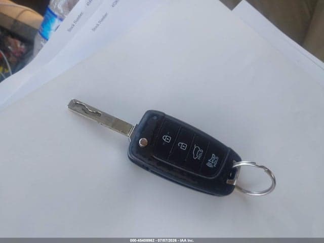 2020 HYUNDAI KONA SE 11