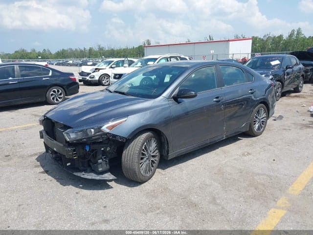 2024 KIA FORTE GT-LINE 2