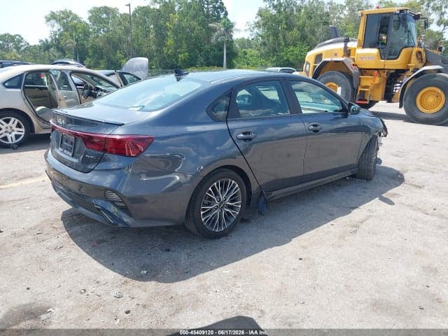 2024 KIA FORTE GT-LINE 4