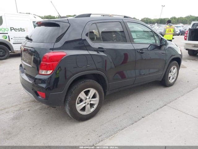 2021 CHEVROLET TRAX AWD LT 4