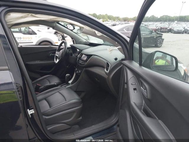 2021 CHEVROLET TRAX AWD LT 5