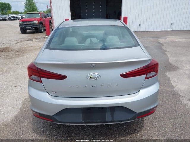 2020 HYUNDAI ELANTRA SE 16