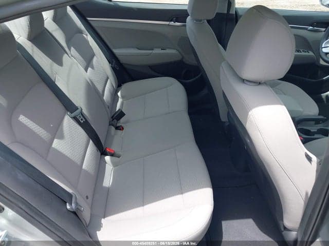 2020 HYUNDAI ELANTRA SE 8