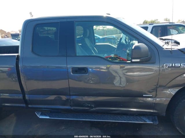 2016 FORD F-150 XLT 13
