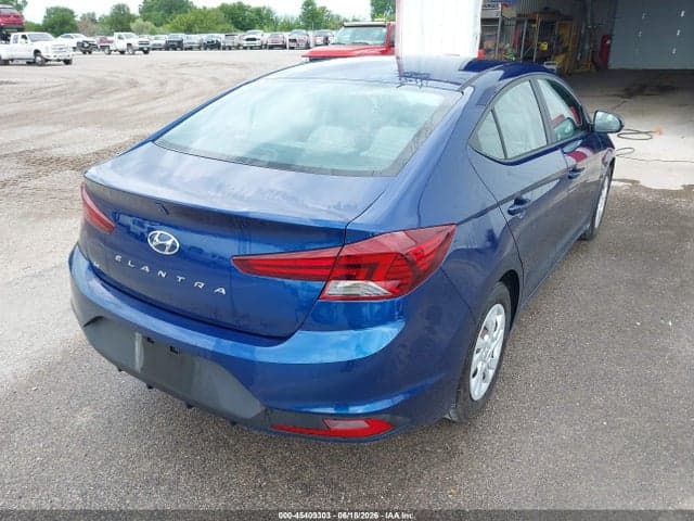 2020 HYUNDAI ELANTRA SE 4