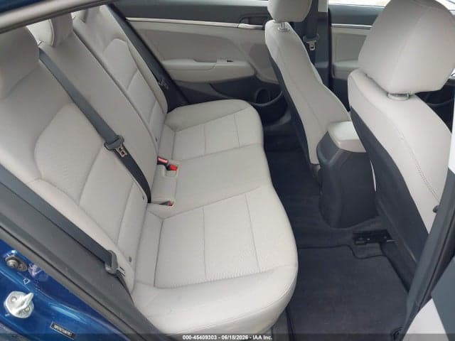 2020 HYUNDAI ELANTRA SE 8