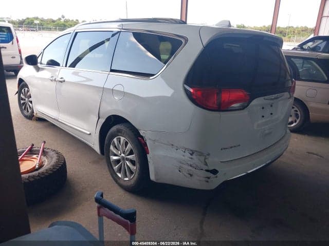 2018 CHRYSLER PACIFICA TOURING L 3