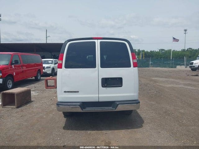 2017 CHEVROLET EXPRESS 3500 LT 17