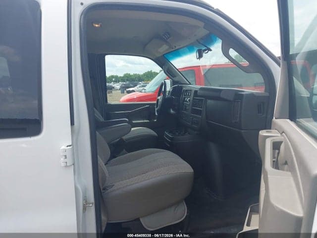 2017 CHEVROLET EXPRESS 3500 LT 5