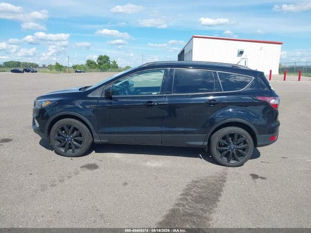 2017 FORD ESCAPE SE 14