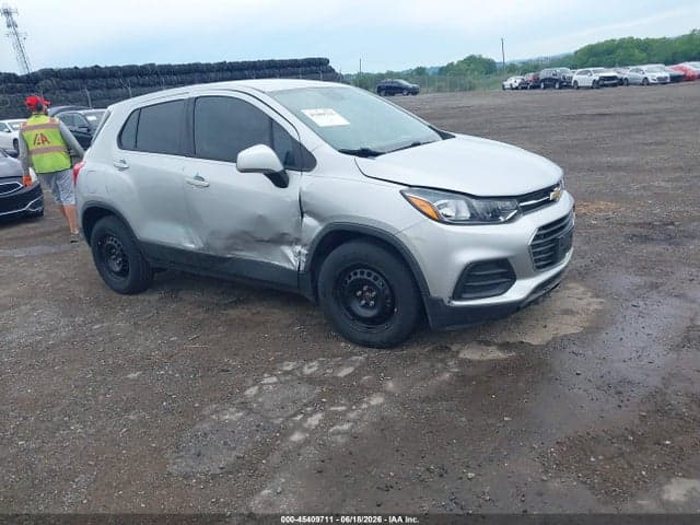 2017 CHEVROLET TRAX LS 1