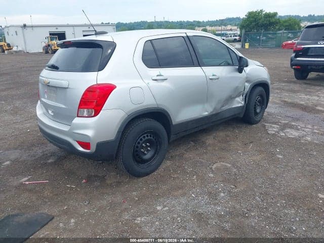 2017 CHEVROLET TRAX LS 4