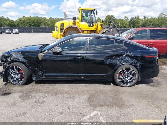 2022 KIA STINGER GT2 15