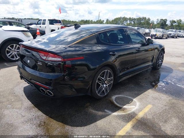 2022 KIA STINGER GT2 4