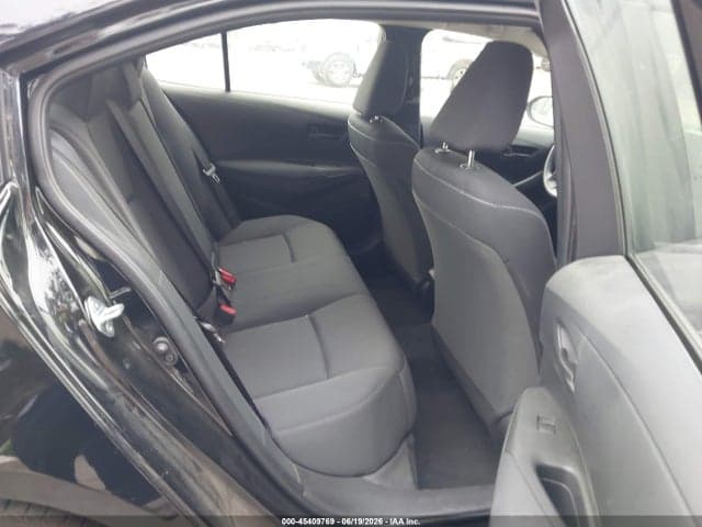 2026 TOYOTA COROLLA LE 8