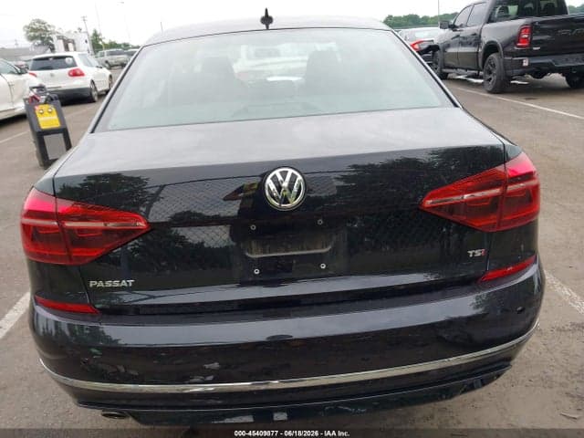 2018 VOLKSWAGEN PASSAT 2.0T R-LINE/2.0T S 16