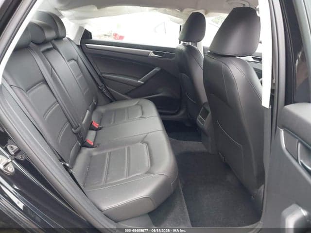 2018 VOLKSWAGEN PASSAT 2.0T R-LINE/2.0T S 8