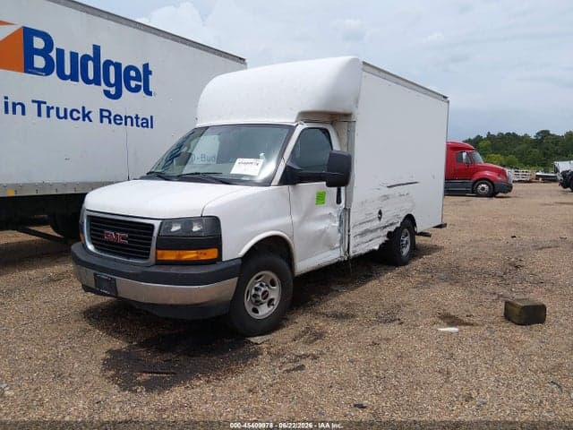 2022 GMC SAVANA CUTAWAY WORK VAN 2