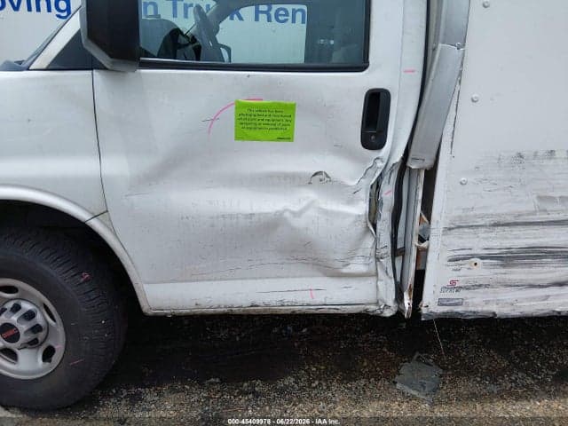 2022 GMC SAVANA CUTAWAY WORK VAN 11