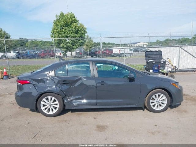 2026 TOYOTA COROLLA LE 13