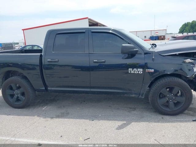 2018 RAM 1500 EXPRESS 4X4 5'7 BOX 14