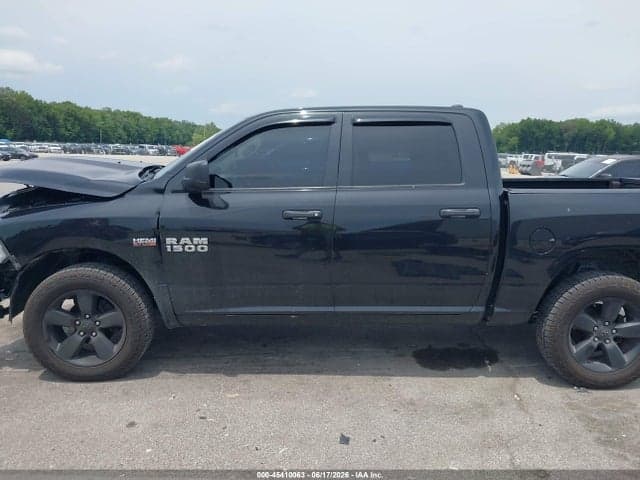 2018 RAM 1500 EXPRESS 4X4 5'7 BOX 15