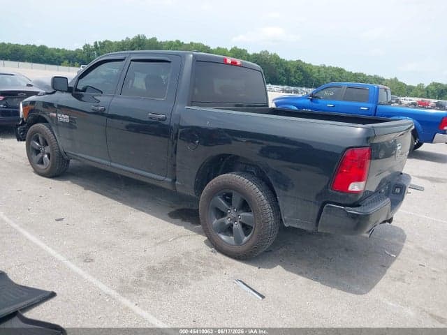 2018 RAM 1500 EXPRESS 4X4 5'7 BOX 3