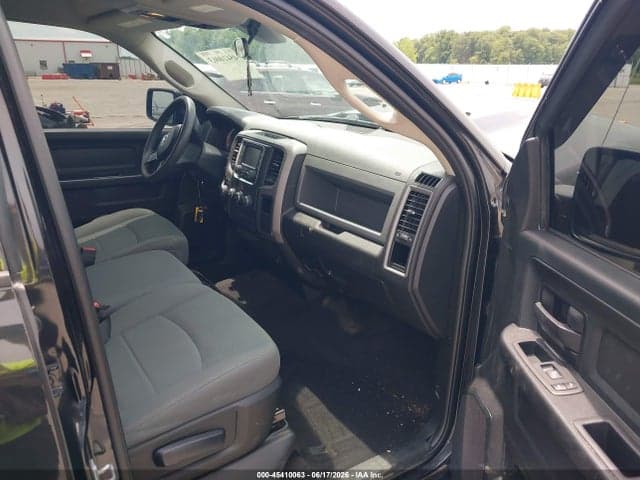2018 RAM 1500 EXPRESS 4X4 5'7 BOX 5