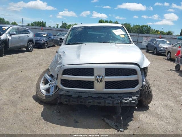 2017 RAM 1500 EXPRESS 4X4 5'7 BOX 13
