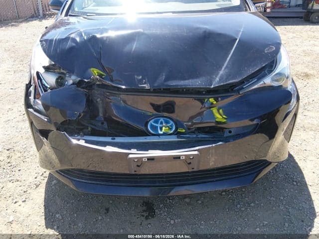 2017 TOYOTA PRIUS THREE 6