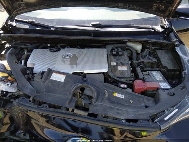 2017 TOYOTA PRIUS THREE 10