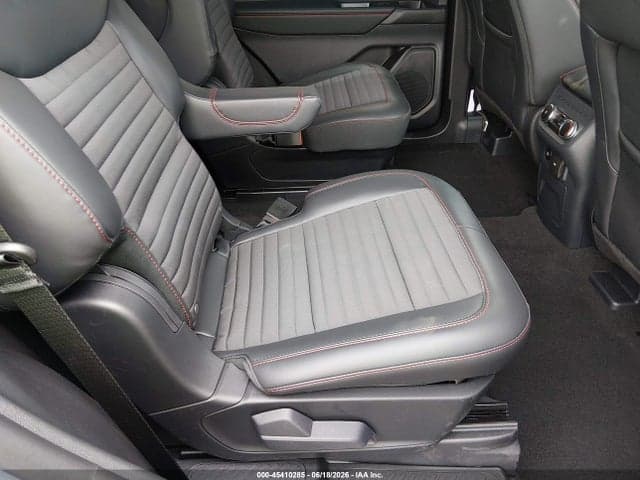 2026 FORD EXPLORER ST-LINE 8