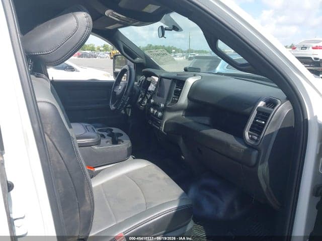 2024 RAM 3500 TRADESMAN 4X4 8' BOX 6