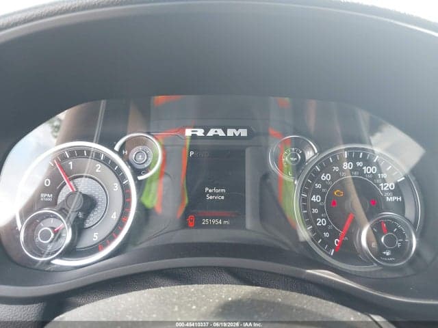 2024 RAM 3500 TRADESMAN 4X4 8' BOX 8