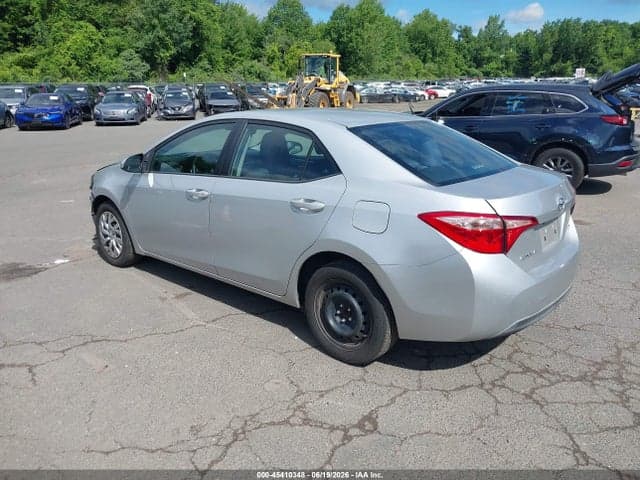 2017 TOYOTA COROLLA LE 3