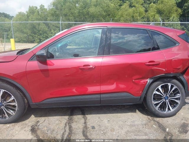 2022 FORD ESCAPE SE 14