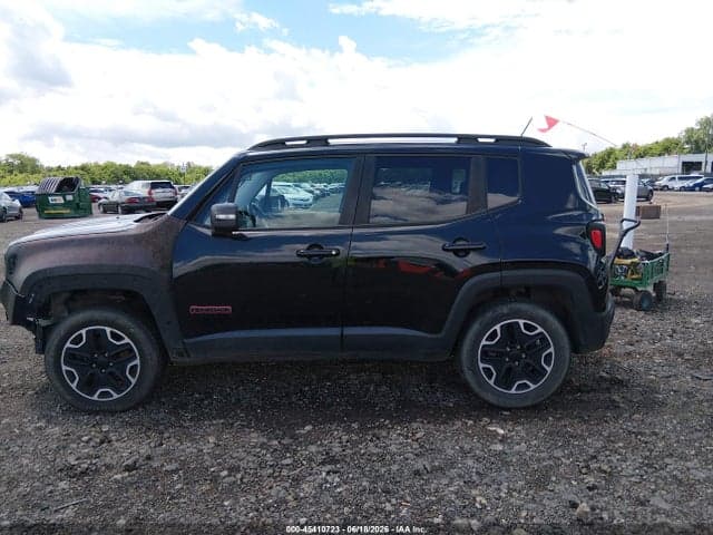 2017 JEEP RENEGADE TRAILHAWK 4X4 14