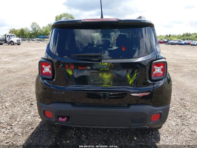 2017 JEEP RENEGADE TRAILHAWK 4X4 16