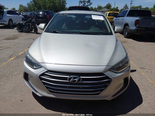 2017 HYUNDAI ELANTRA SE 13