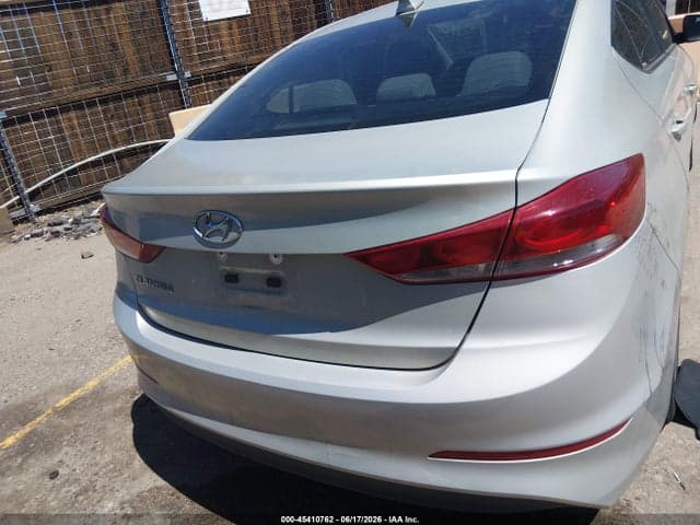 2017 HYUNDAI ELANTRA SE 17