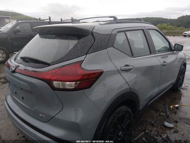 2022 NISSAN KICKS SR XTRONIC CVT 4