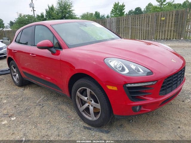 2018 PORSCHE MACAN 1