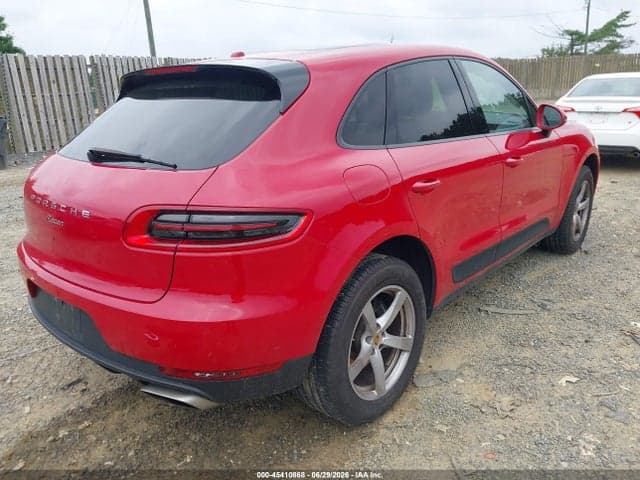 2018 PORSCHE MACAN 4