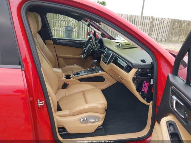 2018 PORSCHE MACAN 5