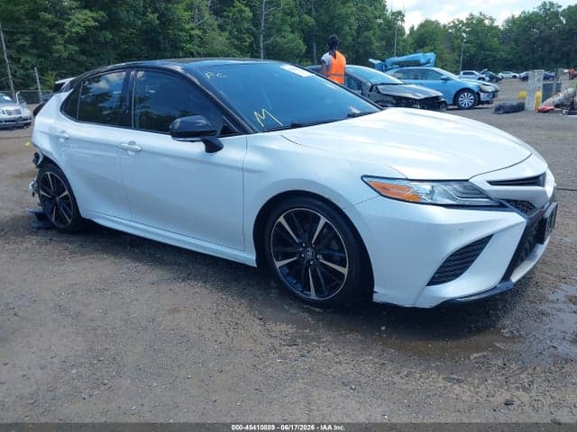 2020 TOYOTA CAMRY XSE - 1