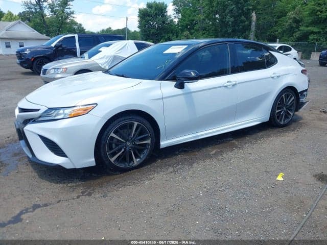 2020 TOYOTA CAMRY XSE 2