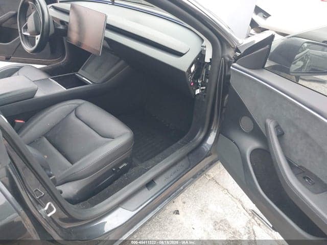 2024 TESLA MODEL 3 6