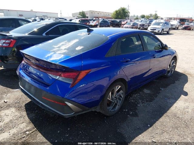 2025 HYUNDAI ELANTRA SEL SPORT 4